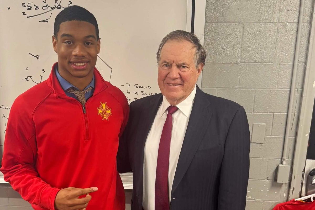 What’s it like to get recruited by Bill Belichick? ‘It’s pandemonium’