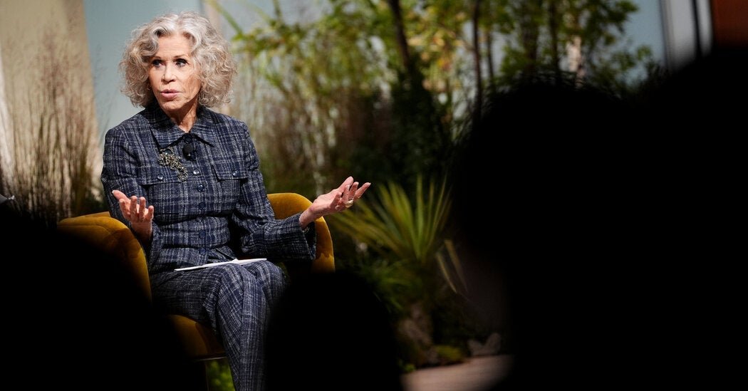 Jane Fonda Hits Both Parties for Inaction on Climate Change