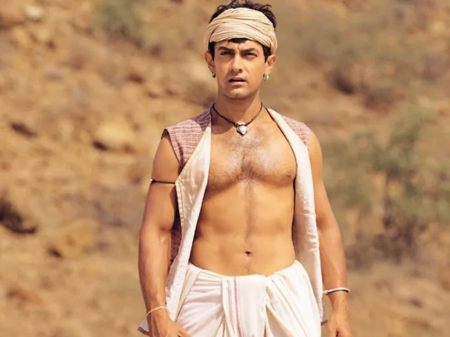 aamir khan in lagaan once upon a time in india photo variety