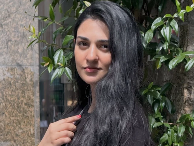 photo sarakhan insatgram